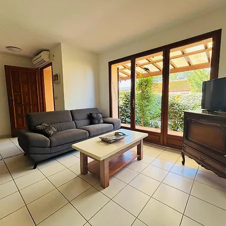 F3 Avec Jardin Et Garage, Capacite 6 Pers., Proche Et Village - - Fr-1-309-336 Holiday home *