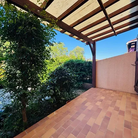 Prázdninový dům : 2 Chambres, 6 Pers, Jardin, Parking - Fr-1-309-336